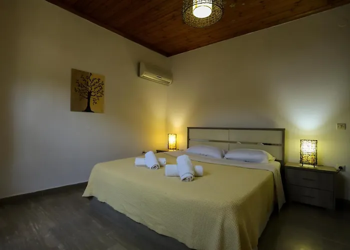 Family Country House-corfu Holidays Kanakádes